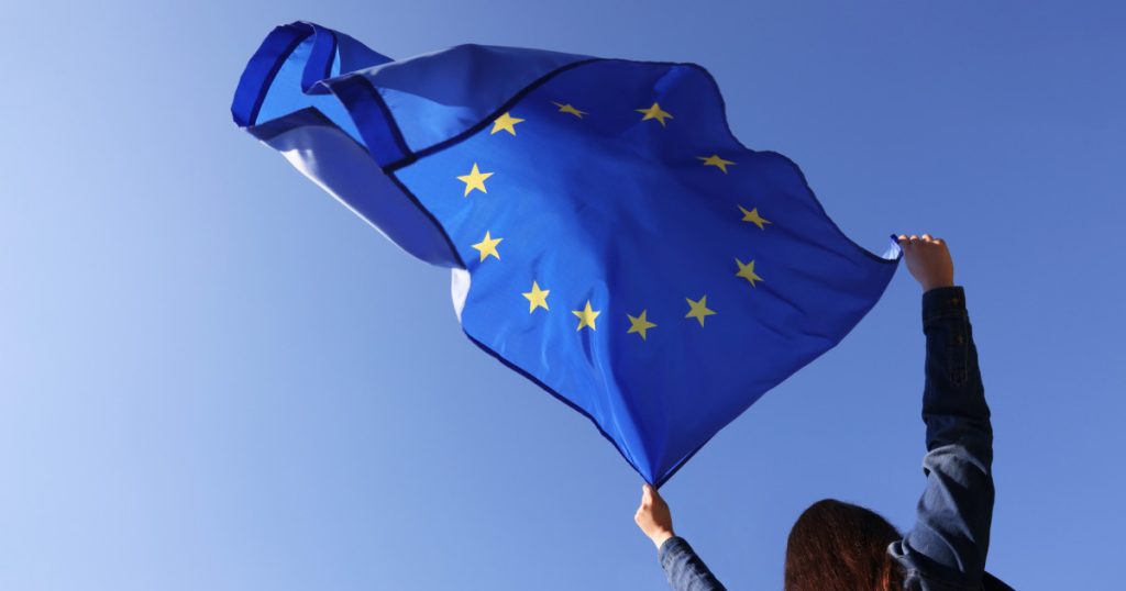 Tinerii europeni, tot mai implicați în societate. Ce își doresc de la UE și cum vor să-și facă vocea auzită (Eurobarometru)