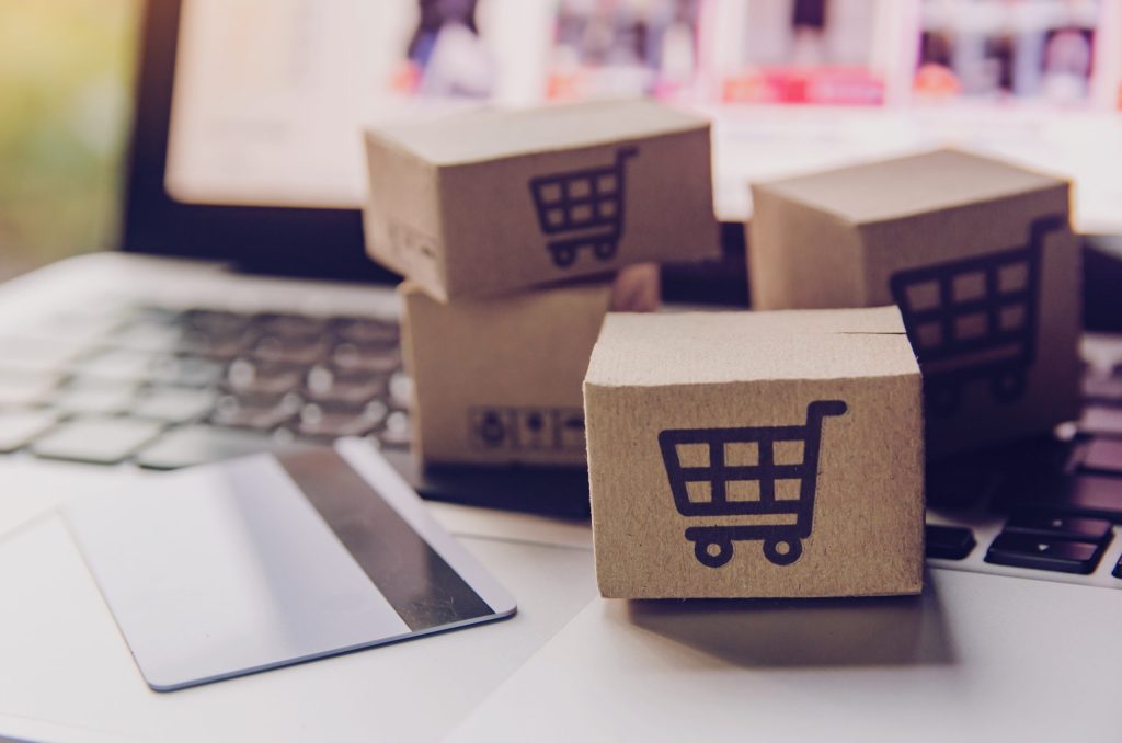 Black Friday 2026: cum să te ferești de fraude online. Sfaturile DNSC pentru cumpărători | AUDIO