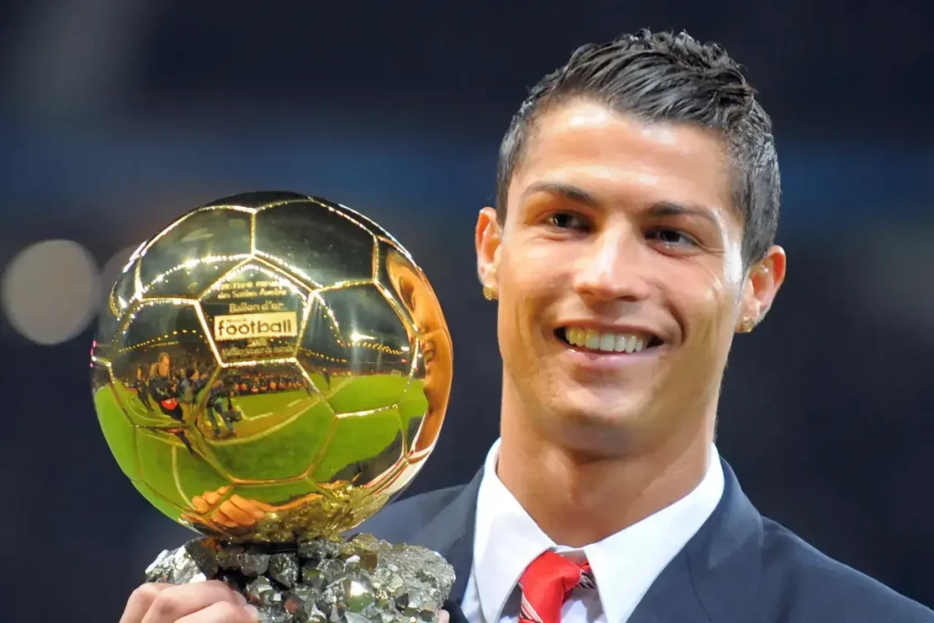 Cristiano Ronaldo, cel mai bun Balon de Aur din istorie! » L-a depășit pe Lionel Messi + Clasamentul final