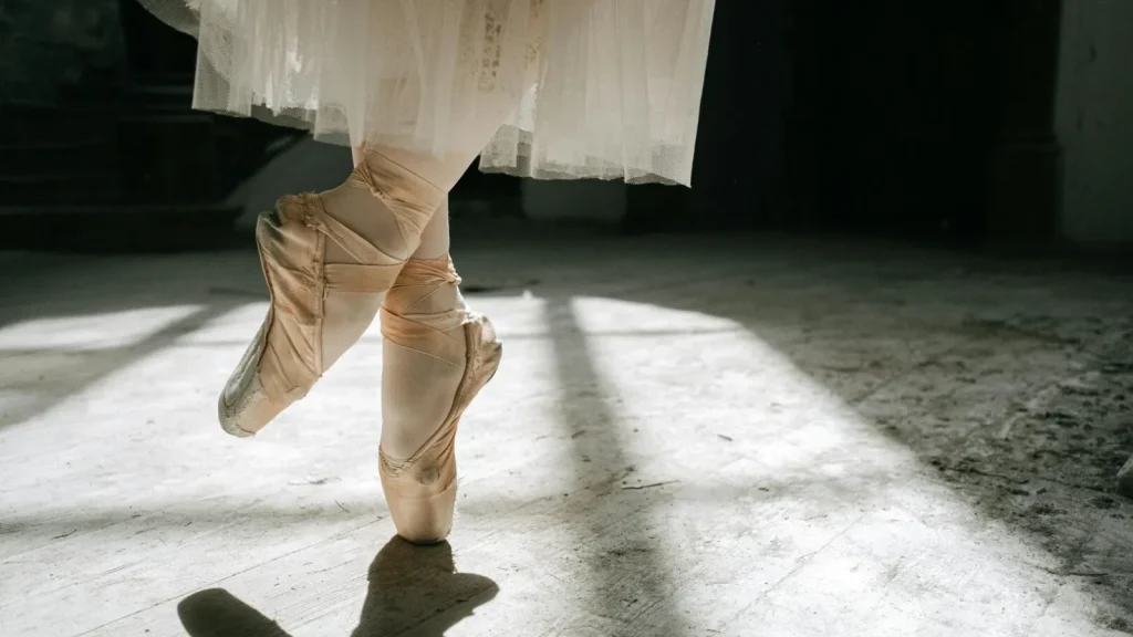 Ziua Mondială a Baletului. Ora de studii a balerinilor Operei Naţionale Bucureşti, deschisă publicului
