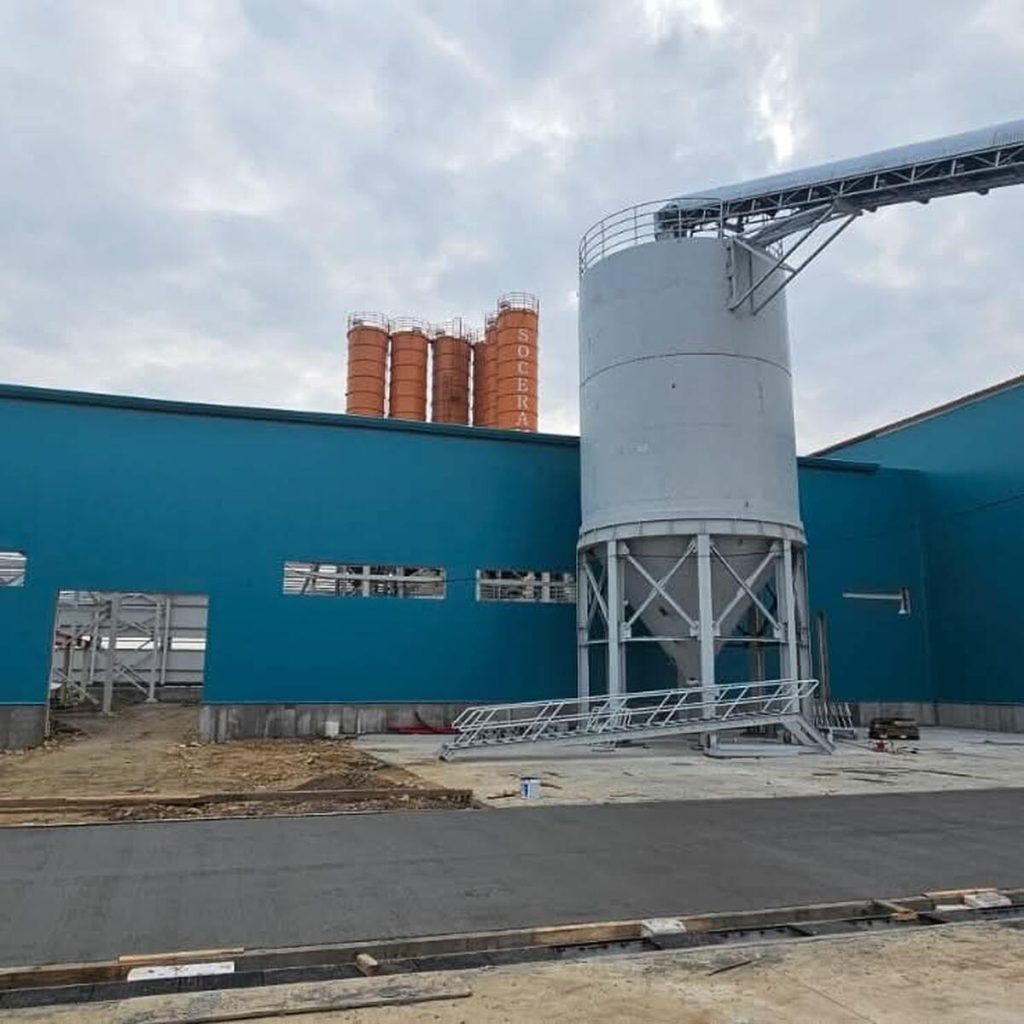 265 de concedieri la Soceram, companie cu fabrică în Gorj. Când vor fi disponibilizați angajații