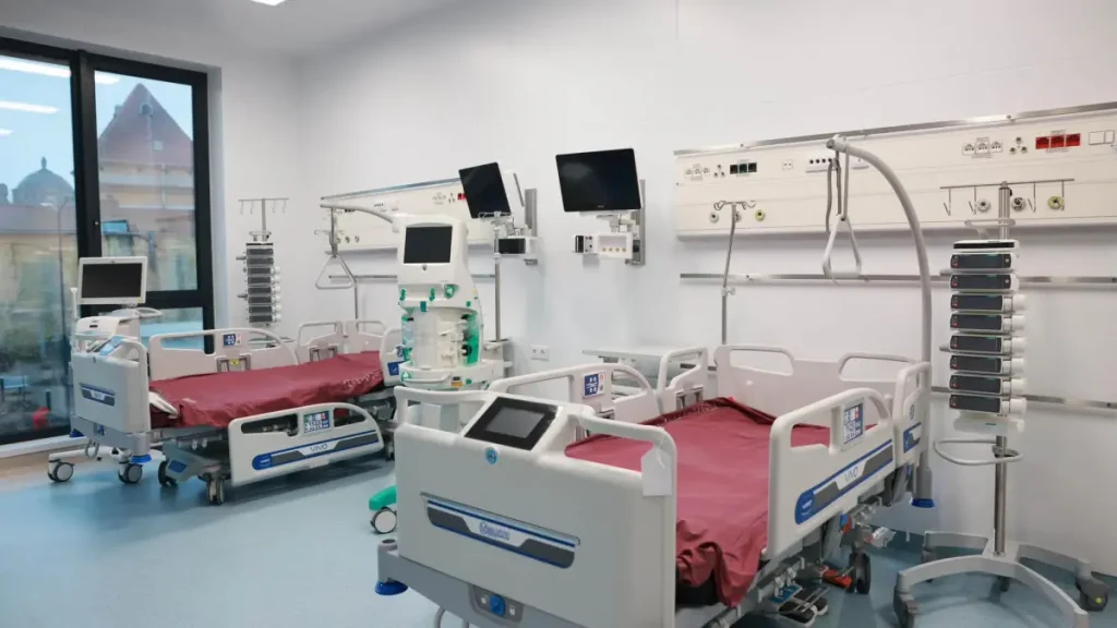 Un nou spital de 120 de milioane de euro a fost inaugurat în București. Are 115 paturi și trei săli de operație