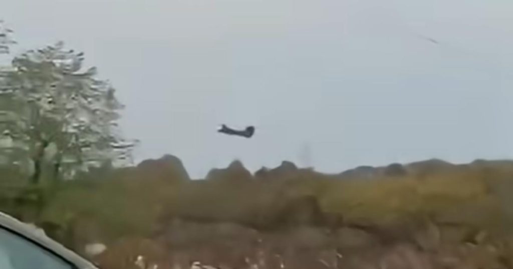 Elicopter militar prăbușit în Bosnia: 4 italieni morți, 11 răniți. Momentul, surprins de camere