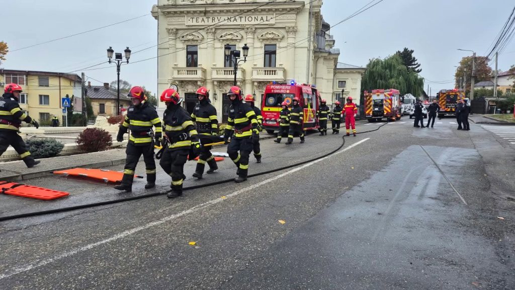 Exercițiu de amploare la Caracal. Scenariul unui cutremur puternic a mobilizat autoritățile după prăbușiri de clădiri și avarii majore la rețelele de utilități