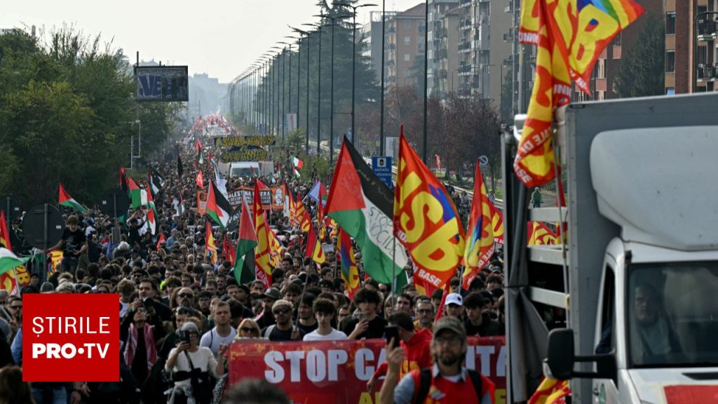 Mii de oameni protestează față de creșterea costului traiului, în Italia. Au pus bălegar în fața primăriei din Torino. FOTO