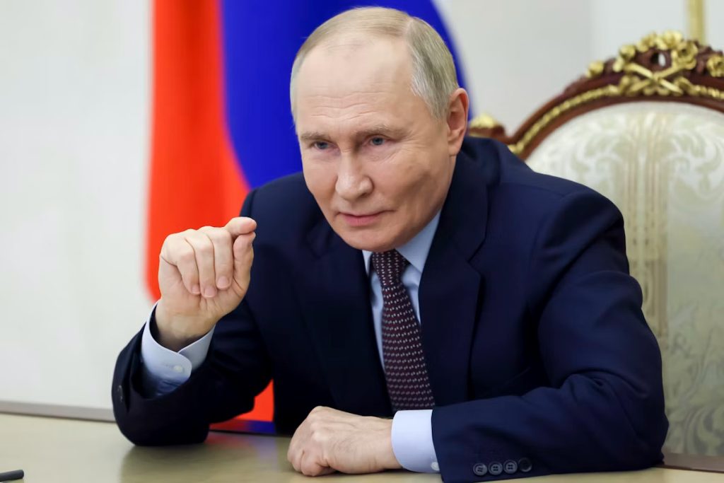 Putin e dispus să discute „la telefon” cu Zelenski despre încheierea războiului, anunță Kremlinul. Ucraina se teme de o capcană