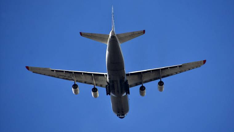 Avion Wizz Air deviat la Budapesta după probleme tehnice, la scurt timp de la decolarea din Oradea
